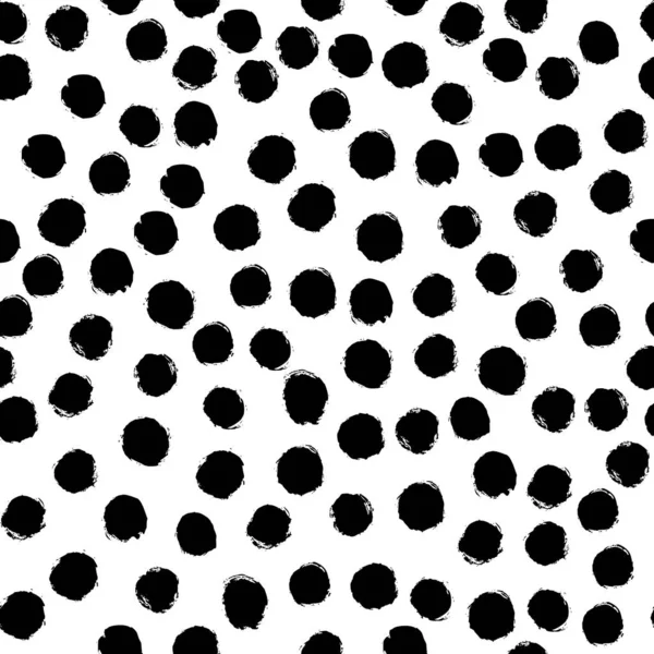 Seamless polka dot pattern hand drawn with a brush. Vector Monochrome Grunge texture of circles. — Stock vektor