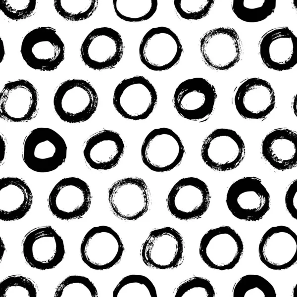 Nahtloses Tupfenmuster, handgezeichnet mit einem Pinsel. Vektor monochrome Grunge Textur von Kreisen. skandinavischer Hintergrund — Stockvektor
