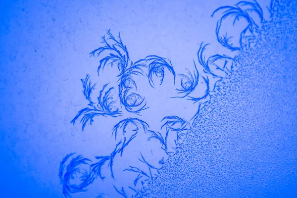 Penceredeki kar desenleri