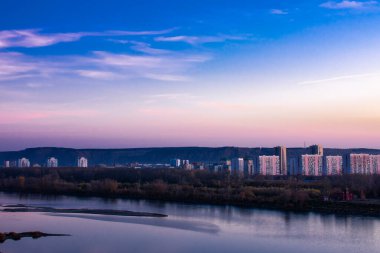 Novokuznetsk 'in gece manzarası