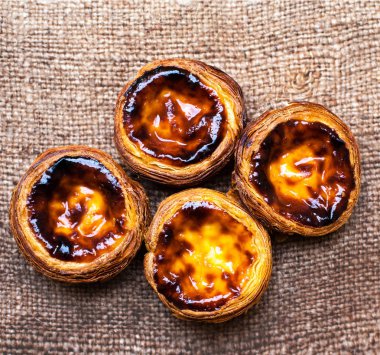 Pastel de nata yığını