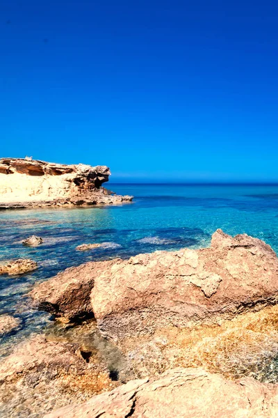 Hermosa playa soleada — Foto de Stock