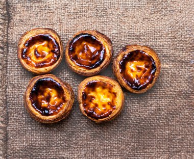 Portekizli yumurta tart