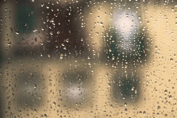 Gotas de lluvia en la ventana — Foto de Stock