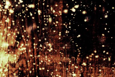 Noel ahşap arka plan ile yağan kar.