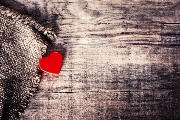 Walentynki kartka WIth Red Heart — Zdjęcie stockowe