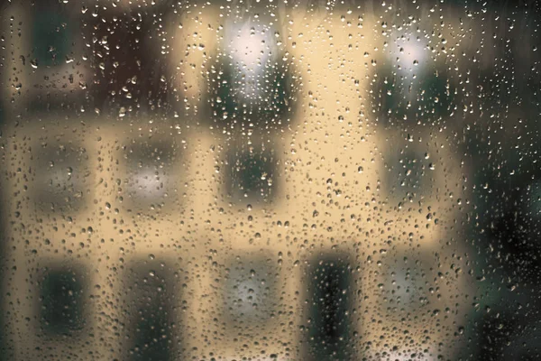 Капли дождя на окна — стоковое фото