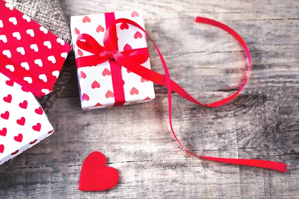 Walentynki pudełeczka i serca — Zdjęcie stockowe