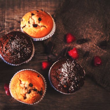 taze çilek ile lezzetli muffins