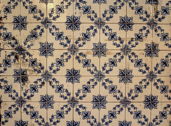 Típicos adornos de azulejos marroquíes — Foto de Stock