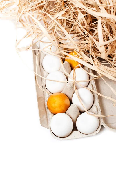 Huevos de Pascua aislados sobre fondo —  Fotos de Stock