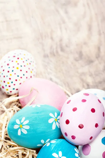 Coloridos huevos de Pascua — Foto de Stock