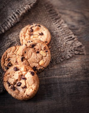 Çikolata parçacıklı kurabiye. 