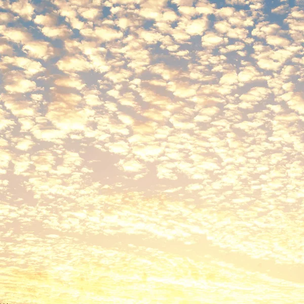 Turuncu gökyüzü günbatımı — Stok fotoğraf