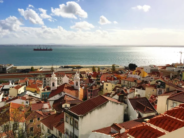 Lisboa, Portugal horizonte panorámico — Foto de Stock