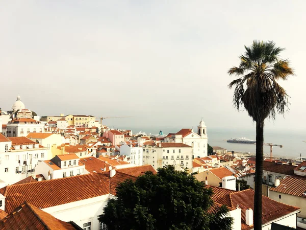 Lisboa, Portugal horizonte panorámico — Foto de Stock