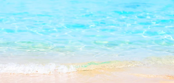 热带海滩上阳光灿烂的日子 — 图库照片