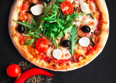 İtalyan klasik pizza