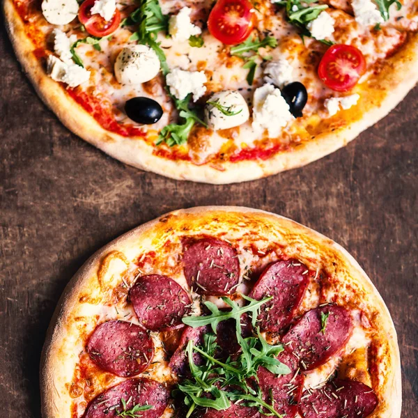 Pizza clássica italiana — Fotografia de Stock