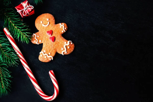 Zencefilli kurabiye adam kurabiye ile Noel kompozisyon