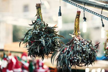 Piyasada Noel süsleri