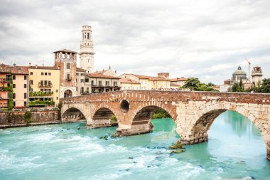 Köprü Ponte Pietra