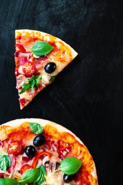sıcak biberli pizza 