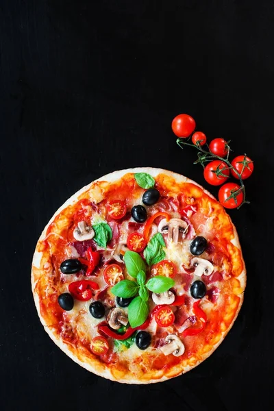 Chili-Pizza — Stockfoto