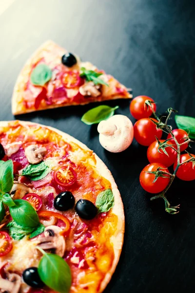 Chili-Pizza — Stockfoto