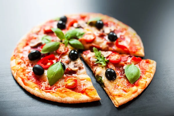 Chili-Pizza — Stockfoto