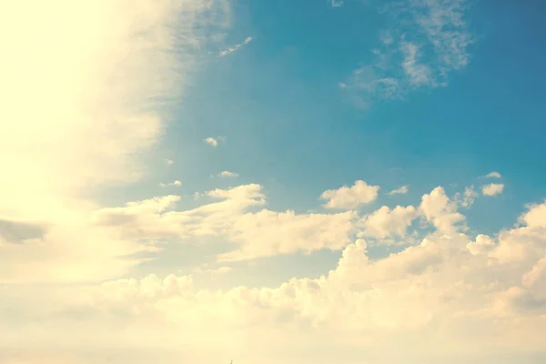 레트로 하늘과 환상적인 부드러운 — 스톡 사진