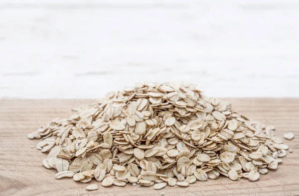 Avena Enrollada Granola Cereales Avena Sobre Mesa Vieja Madera Blanca —  Fotos de Stock