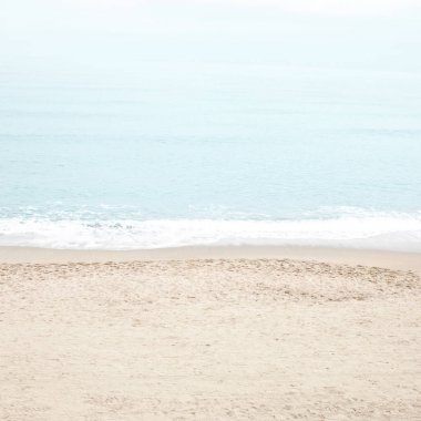 Plaj ve deniz. Huzur turkuaz su