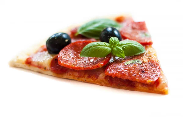 Rodaja Pizza Pepperoni Caliente Aislada Sobre Fondo Blanco — Foto de Stock