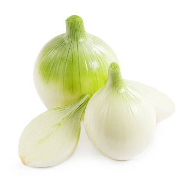 Beyaz arka planda izole edilmiş soğanlar. Onio 'nun taze organik ampulleri