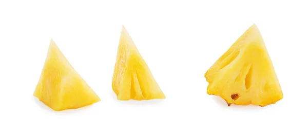 Frisch Geschnittene Ananas Isoliert Auf Weißem Hintergrund Ananasstückchen Schließen Sich — Stockfoto