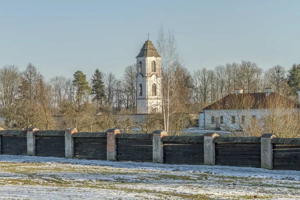 Starý klášter v zimě — Stock fotografie