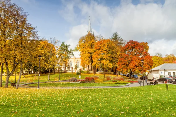 Kilisenin Birstonas Şehir Meydanı