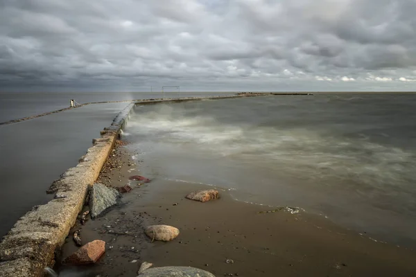 Балтийское море вечером — стоковое фото