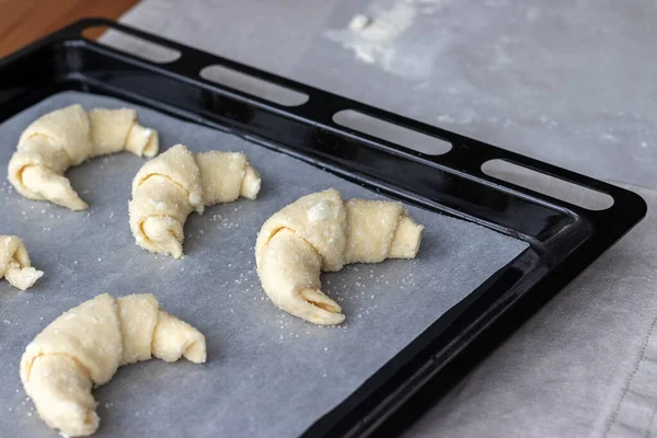 Croissants Raw Cottage Cheese Dough Prepared Baking Sprinkled Sugar Baking — Stock Photo, Image