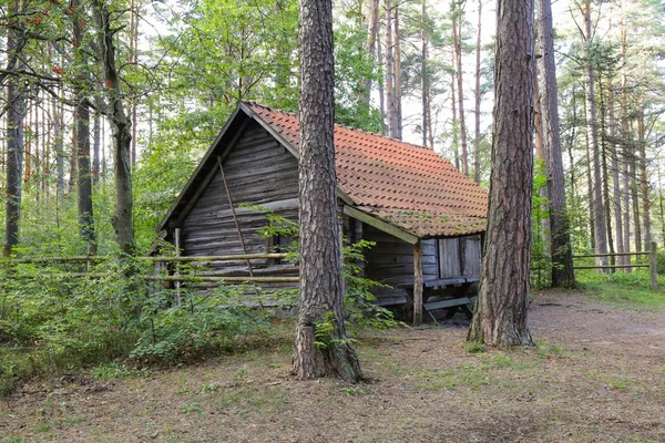 Vecchia casa in legno — Foto Stock