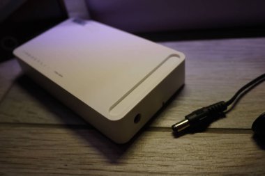 İnternet 'e iletim için bir ağ anahtarı