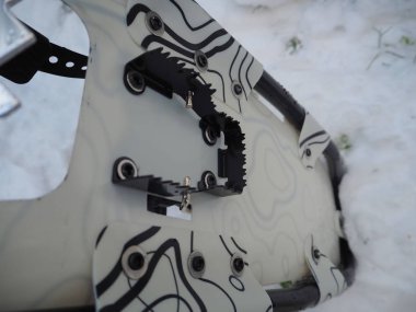 Kar ve buz üzerinde kar ayakkabıları