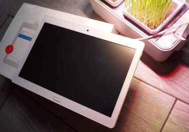 Akıllı ev denetimi tablet paneli