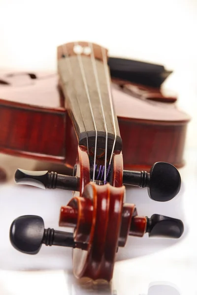 Nahaufnahme einer Geige, sehr weich. Detail der Geige — Stockfoto