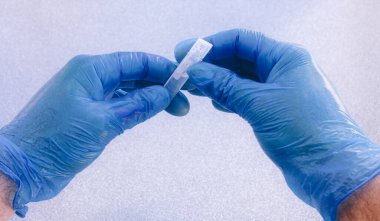 Eller olası bir aşı, Corona-virüsü salgını, tıbbi konsept.