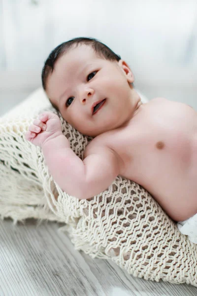 Cute new born baby lying on blanket — Stock Photo, Image