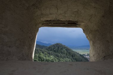 Kalenin penceresinde