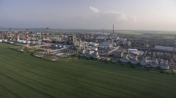 Vista aérea de fábrica de aceite —  Fotos de Stock