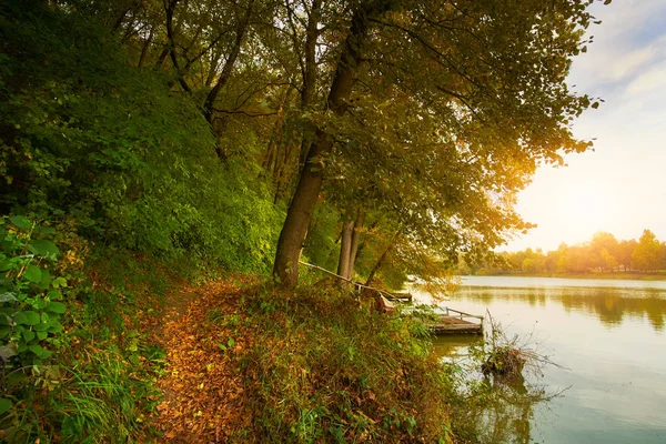 Autumn lake landscape — Stock Photo, Image